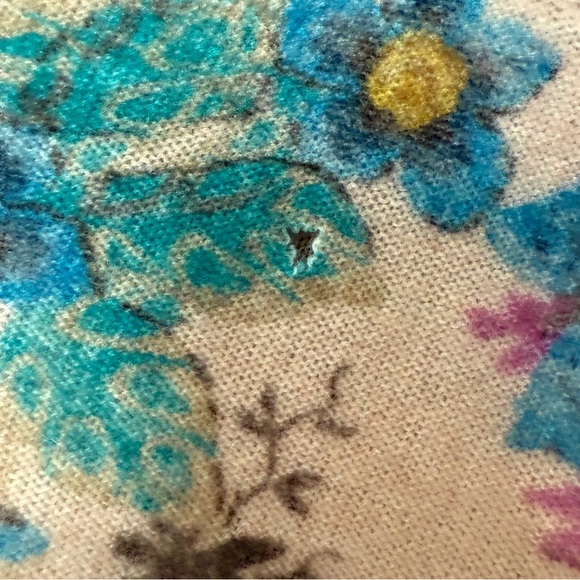 Pilcro Alani boxy mock-neck cashmere floral sweater - Picture 10 of 10